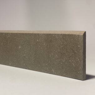 Plinthe en porcelaine Noisette H.5cm X L.99,7cm