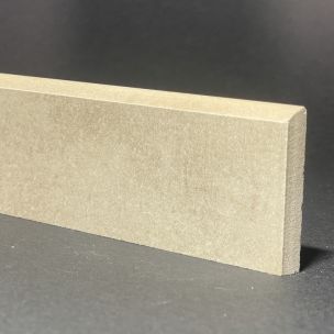 Plinthe en porcelaine ciment beige H.5,5cm X L.59,5cm