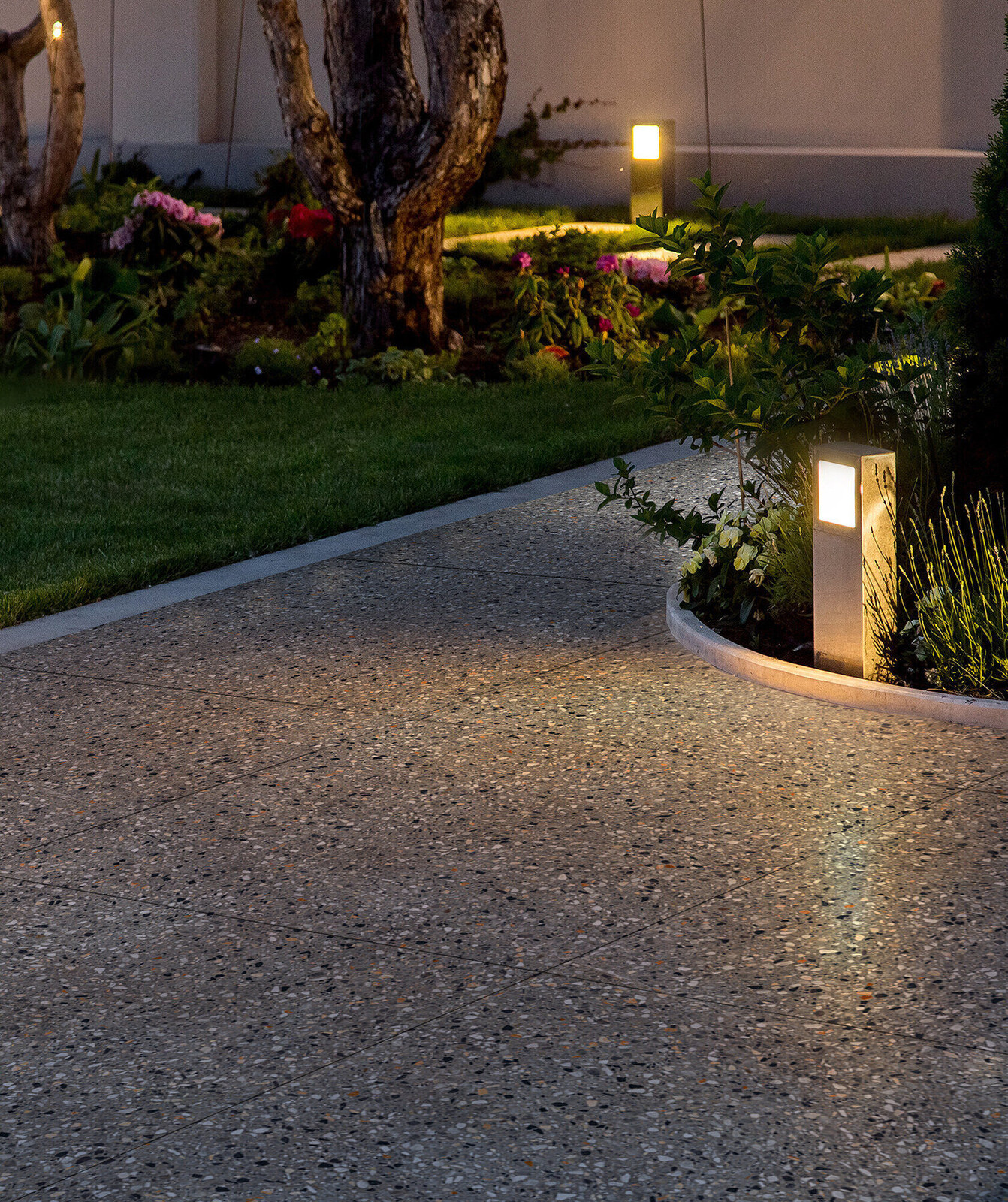 Carrelage Porcelaine Effet Pierre Terrazzo Gris 20mm R11 80X80 - Emya1137